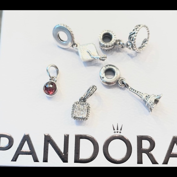 Pandora charm bracelet - Picture 2 of 8